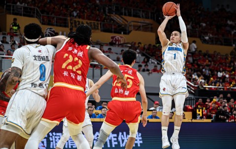 亚博体育官网 -包含赛前突围战来临，广厦男篮围绕欧超杯完成体检，管理层满意，身体对抗强度拉满的词条